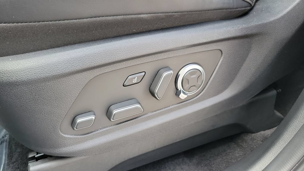 Certified 2023 Hyundai Palisade Calligraphy FWD image 16