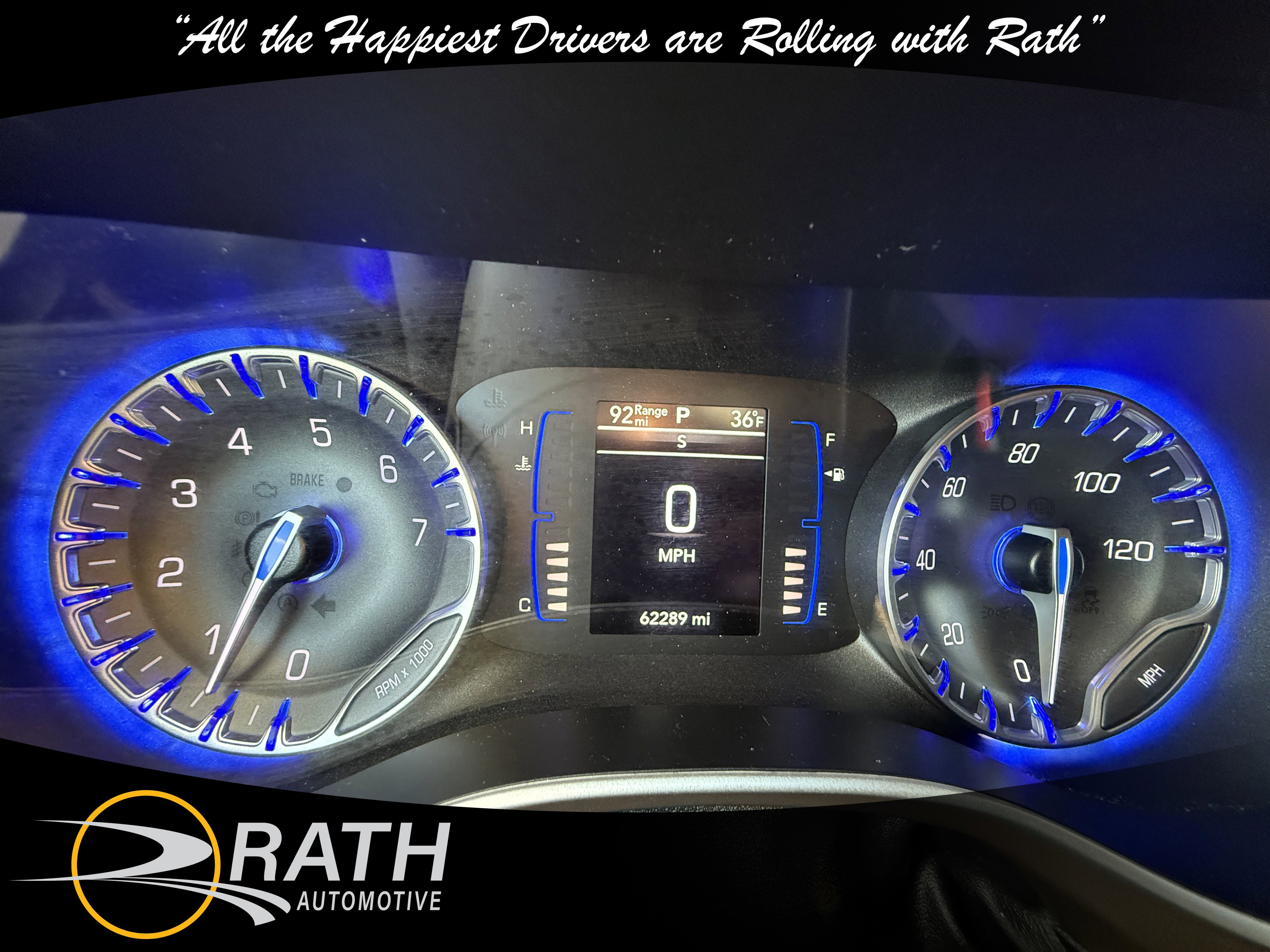 Used 2022 Chrysler Voyager LX image 19