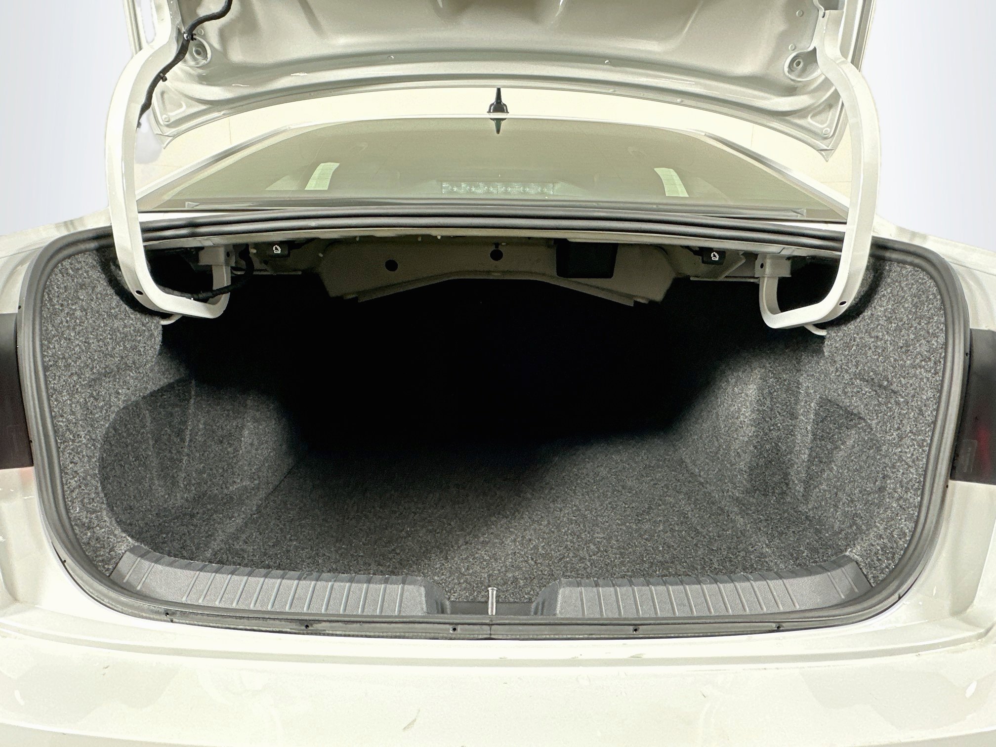 Used 2025 Volkswagen Jetta S FWD image 27