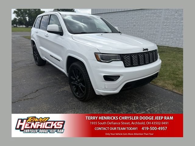 Used 2020 Jeep Grand Cherokee Altitude AWD/4WD image 1