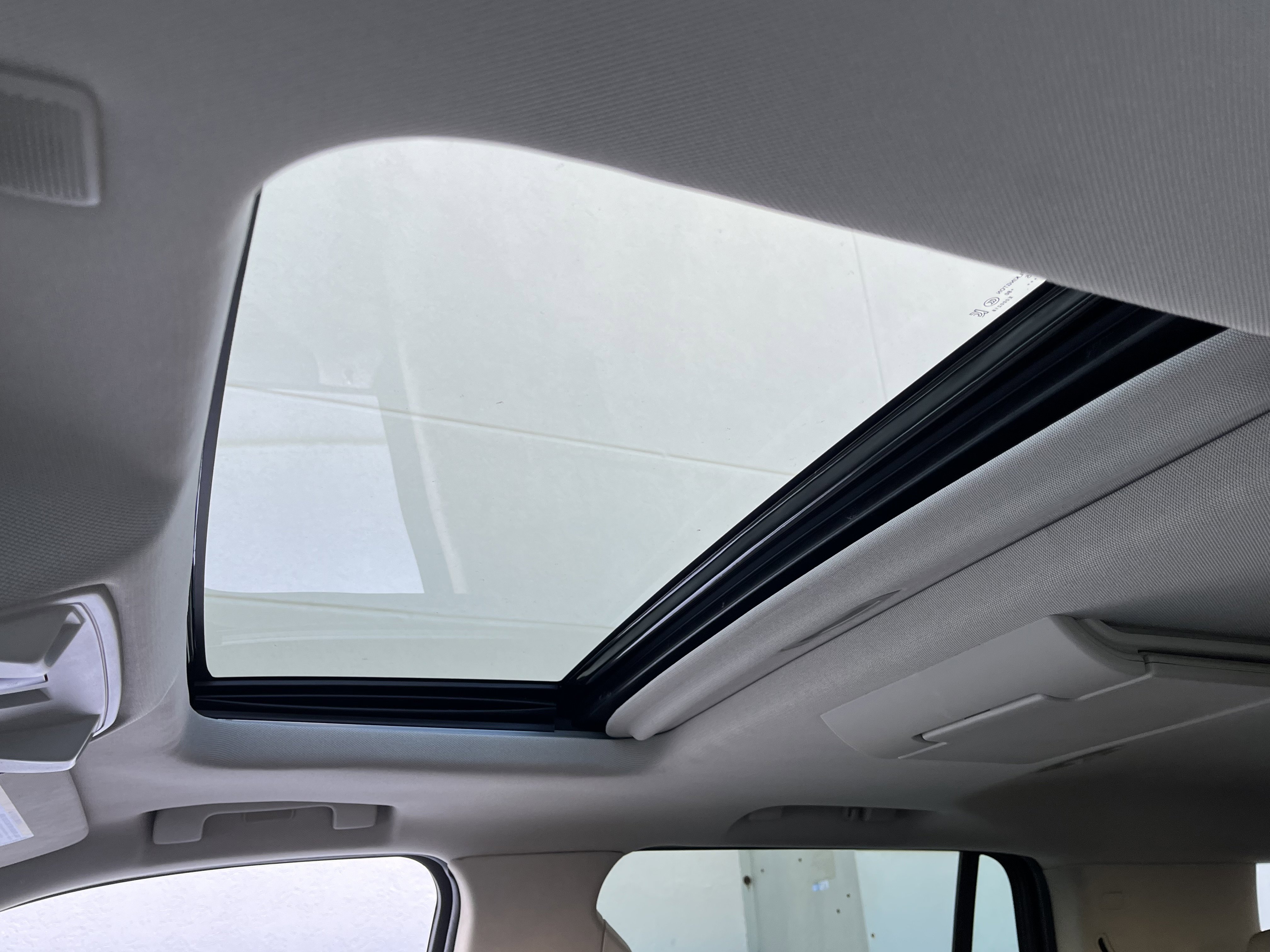 Used 2019 Cadillac Escalade Premium Luxury image 28