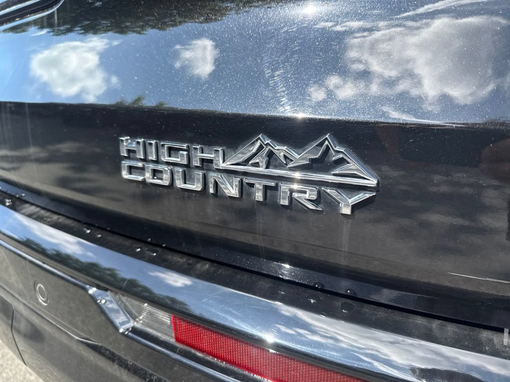 Used 2026 Chevrolet Traverse High Country w/ LPO, Floor Liner Package AWD/4WD image 10