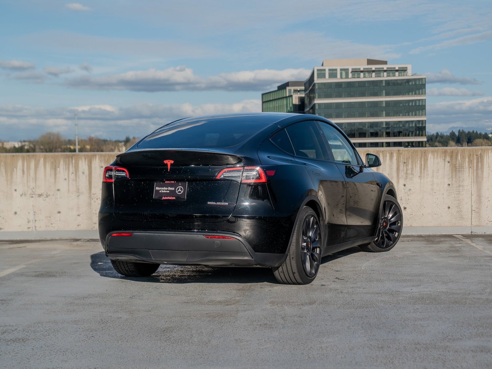 Used 2024 Tesla Model Y Performance image 4