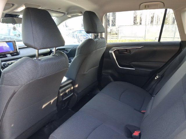 Used 2024 Toyota RAV4 LE FWD image 5