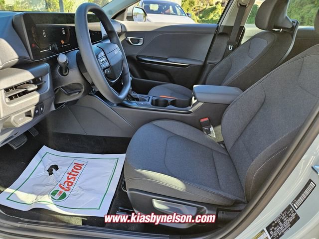 New 2025 Kia K4 LXS image 5
