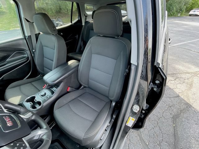 Used 2024 GMC Terrain SLE w/ Driver Convenience Package AWD/4WD image 19