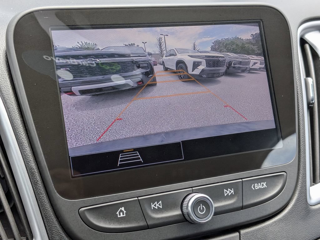 Used 2023 Chevrolet Malibu LT FWD image 18