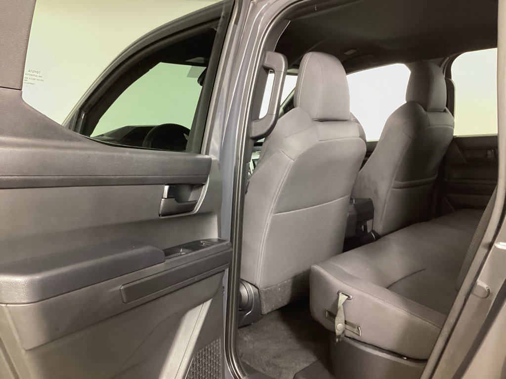 Used 2024 Toyota Tacoma SR5 AWD/4WD image 26