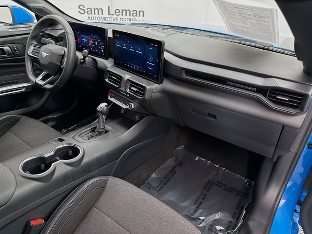 Used 2024 Ford Mustang Coupe image 27