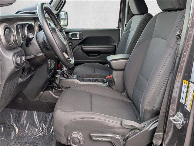 Used 2018 Jeep Wrangler Unlimited Sport S AWD/4WD image 17