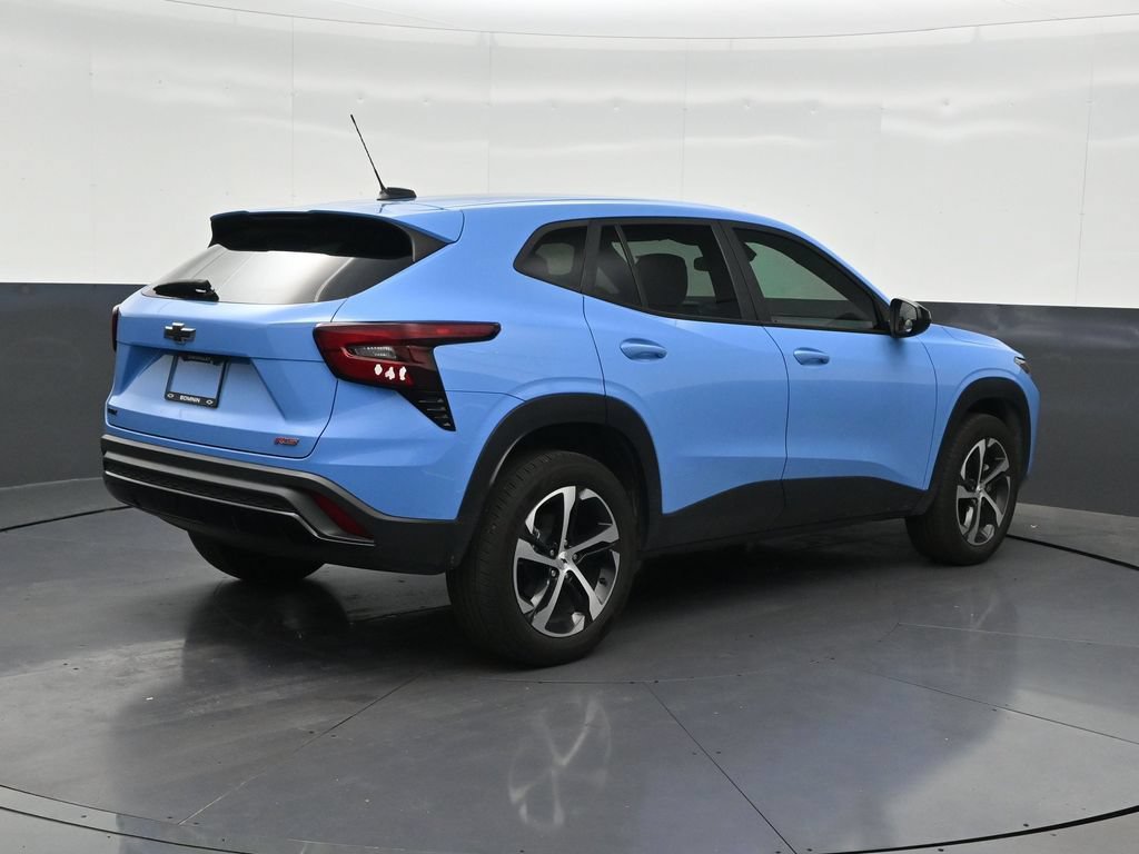 Used 2024 Chevrolet Trax RS FWD image 5