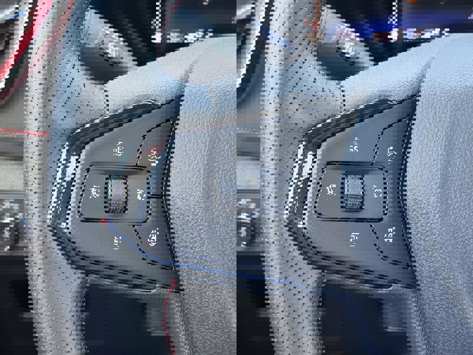 New 2026 Chevrolet TrailBlazer RS w/ Convenience Package image 30