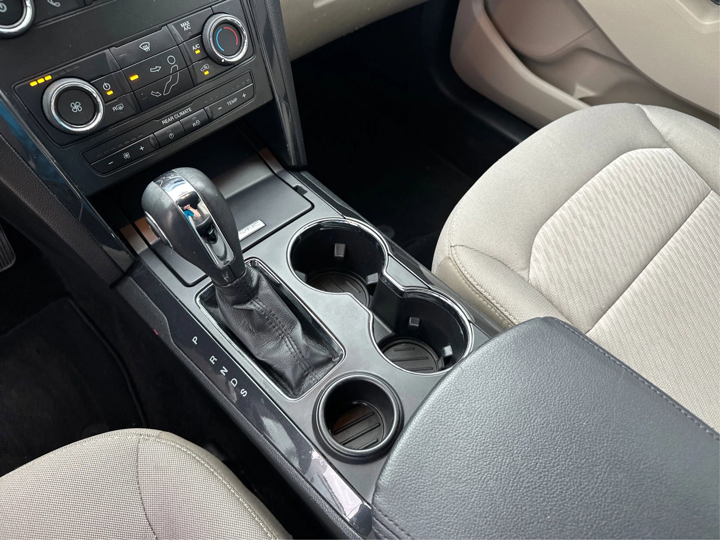 Used 2019 Ford Explorer FWD image 16