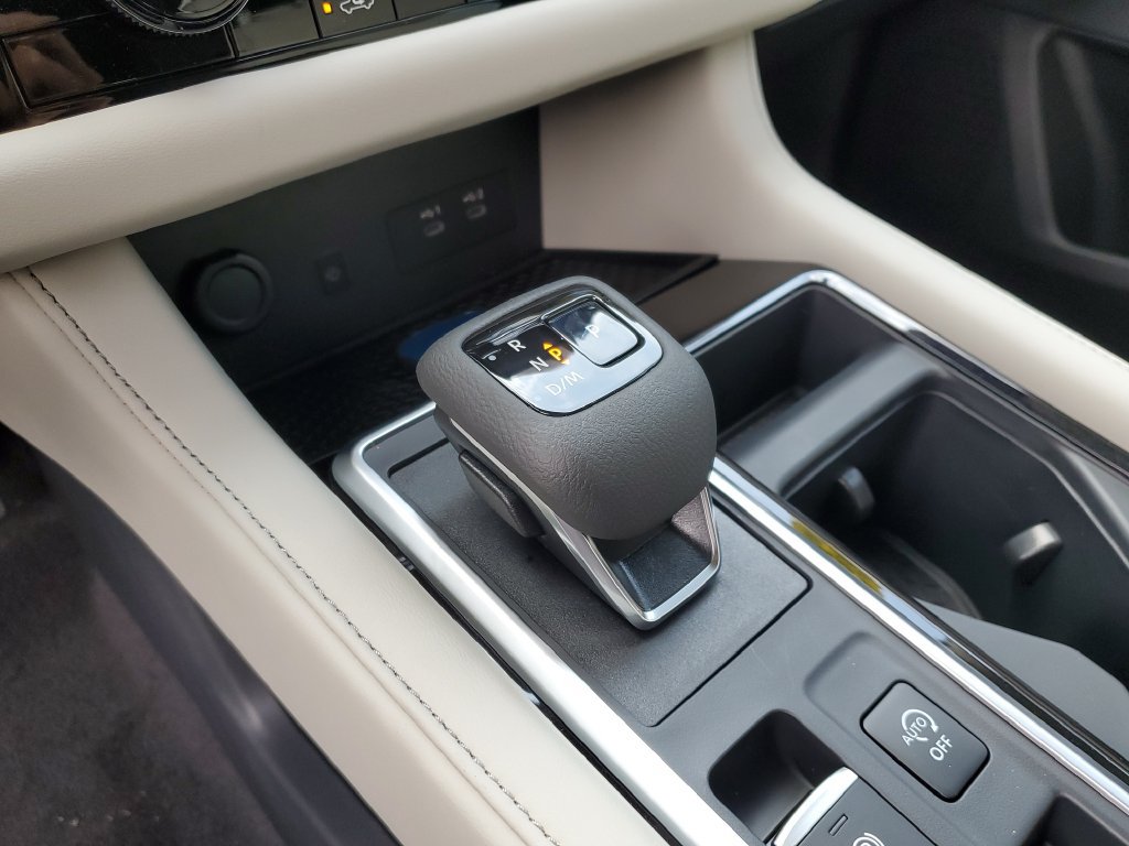 New 2026 Nissan Pathfinder SL FWD image 32