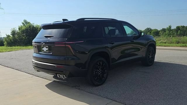 New 2026 Chevrolet Traverse LT w/ Midnight/Sport Edition AWD/4WD image 8