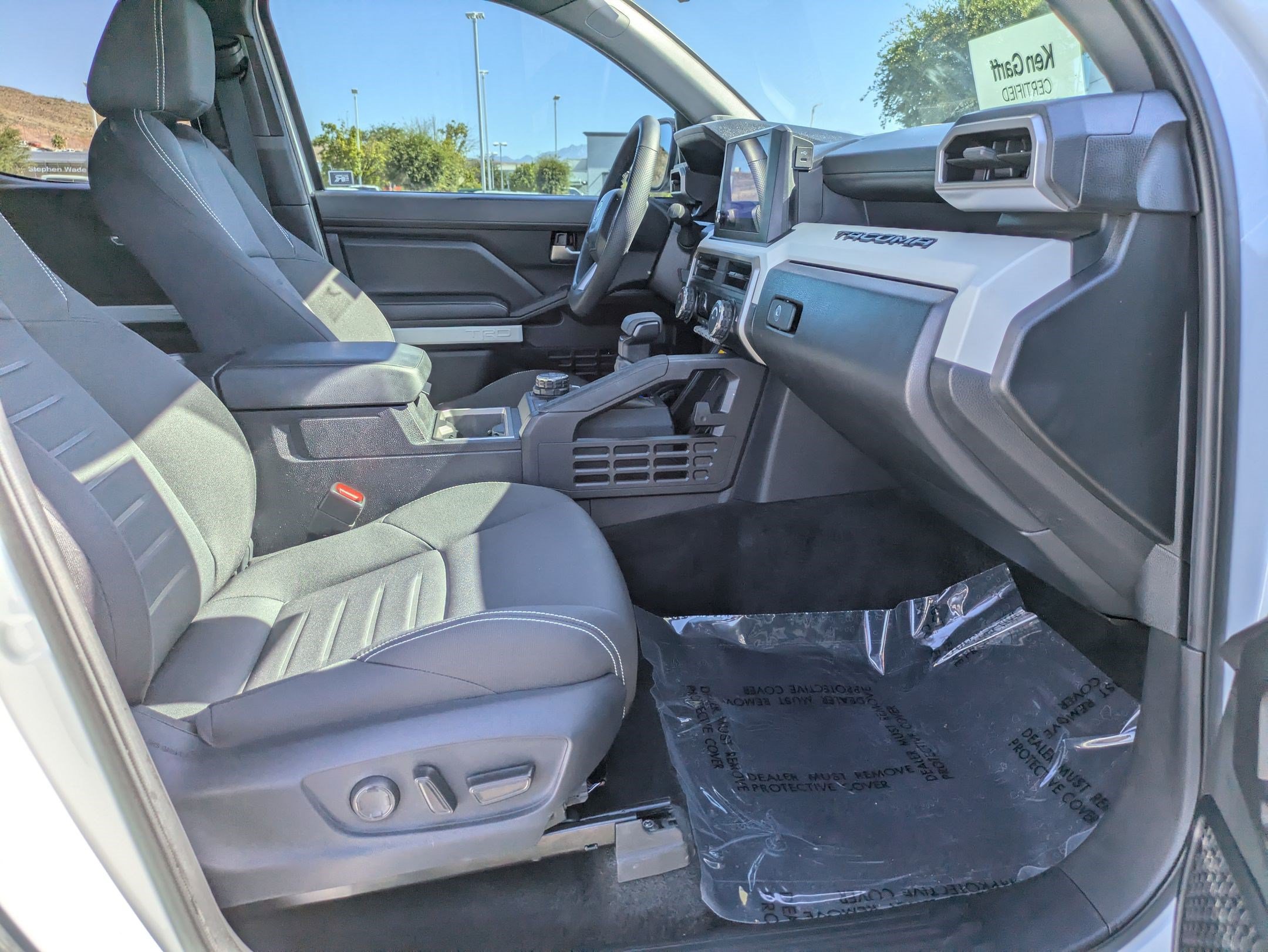 Used 2024 Toyota Tacoma TRD Off-Road w/ TRD Off Road Upgrade Package AWD/4WD image 29
