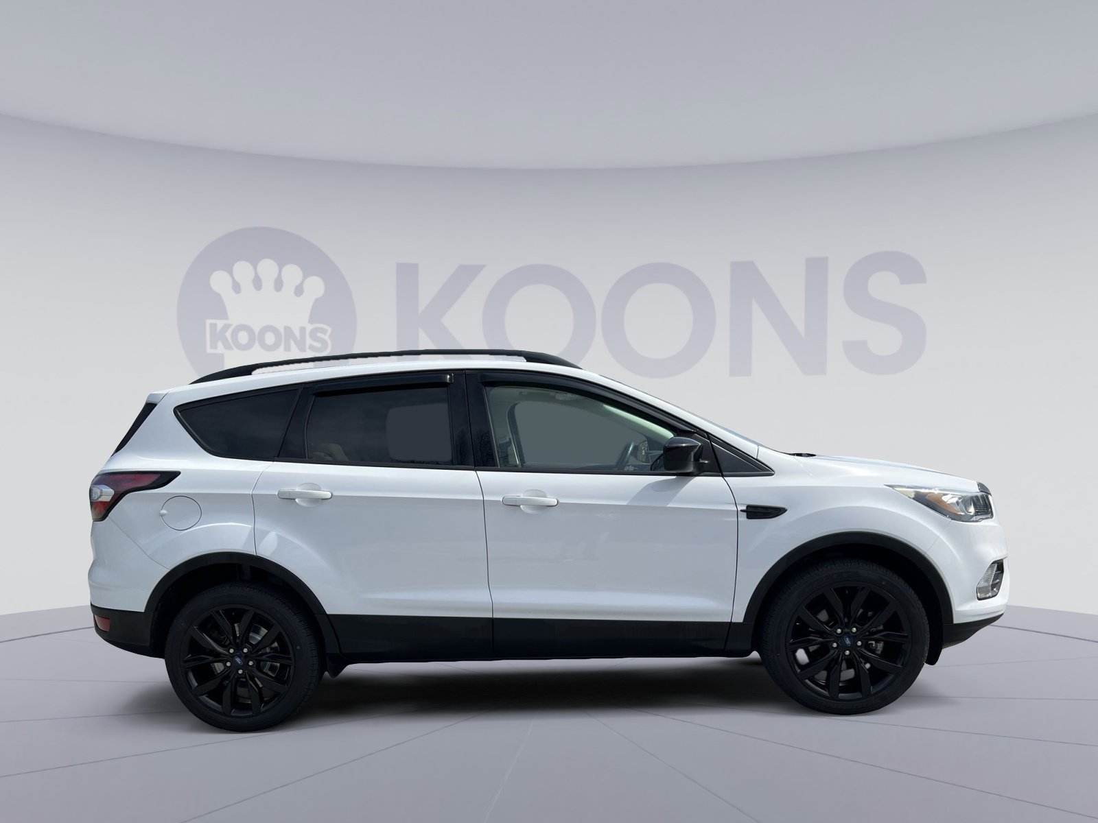 Certified 2018 Ford Escape SEL w/ SEL Sport Appearance Package image 8