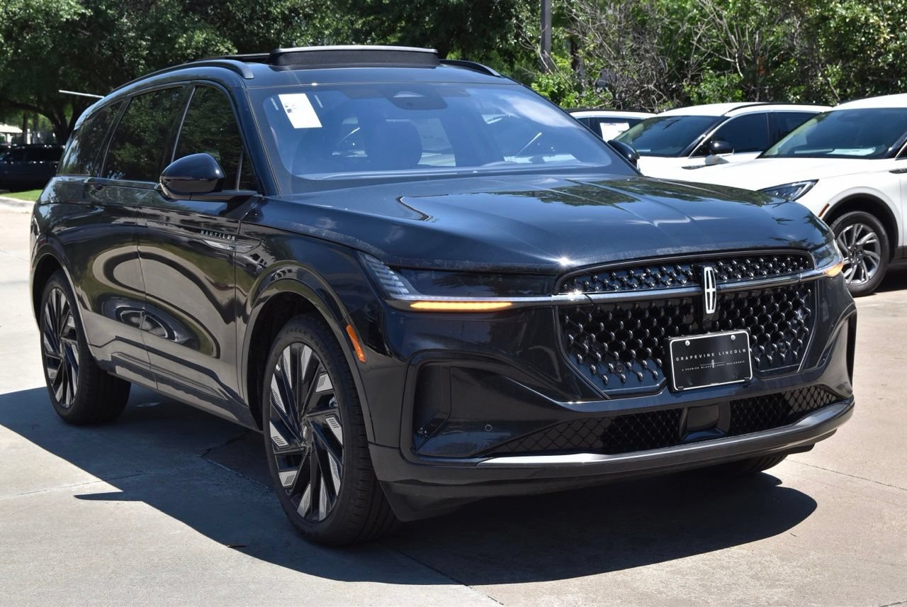 New 2026 Lincoln Nautilus Reserve AWD/4WD image 10