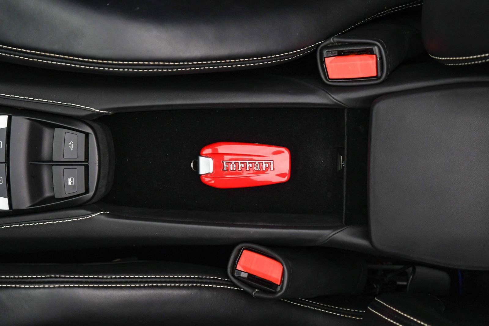 Used 2019 Ferrari 488 Spider image 19