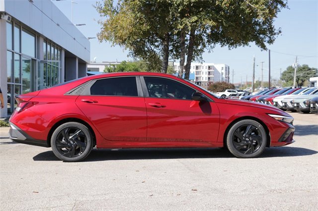 Certified 2026 Hyundai Elantra Sport image 4