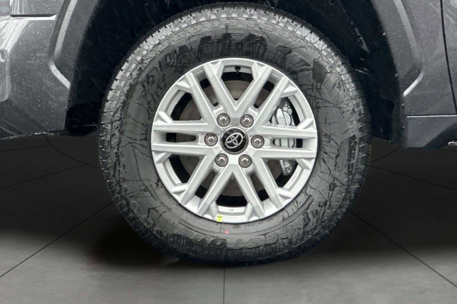 New 2025 Toyota Tundra SR5 w/ SR5 Convenience Package AWD/4WD image 33