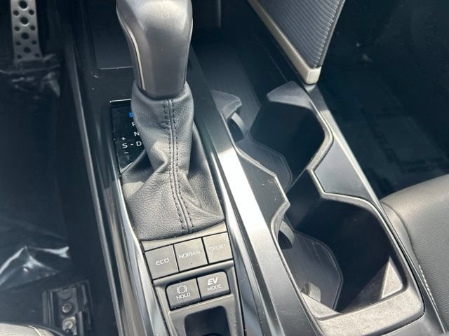 Used 2025 Toyota Camry SE w/ Convenience Package FWD image 29