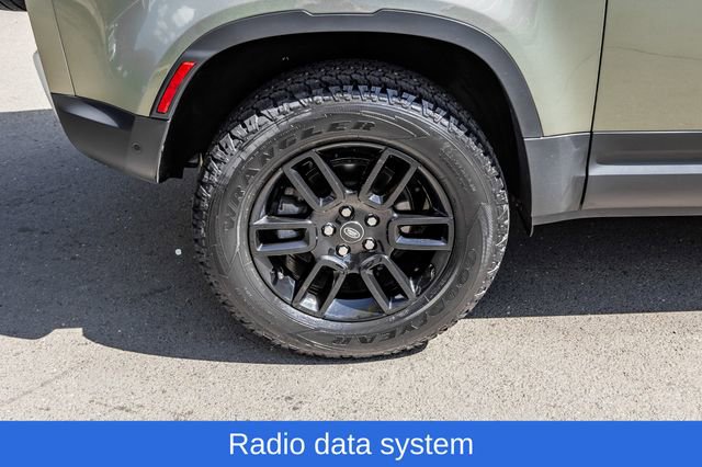 Used 2023 Land Rover Defender 90 S AWD/4WD image 6