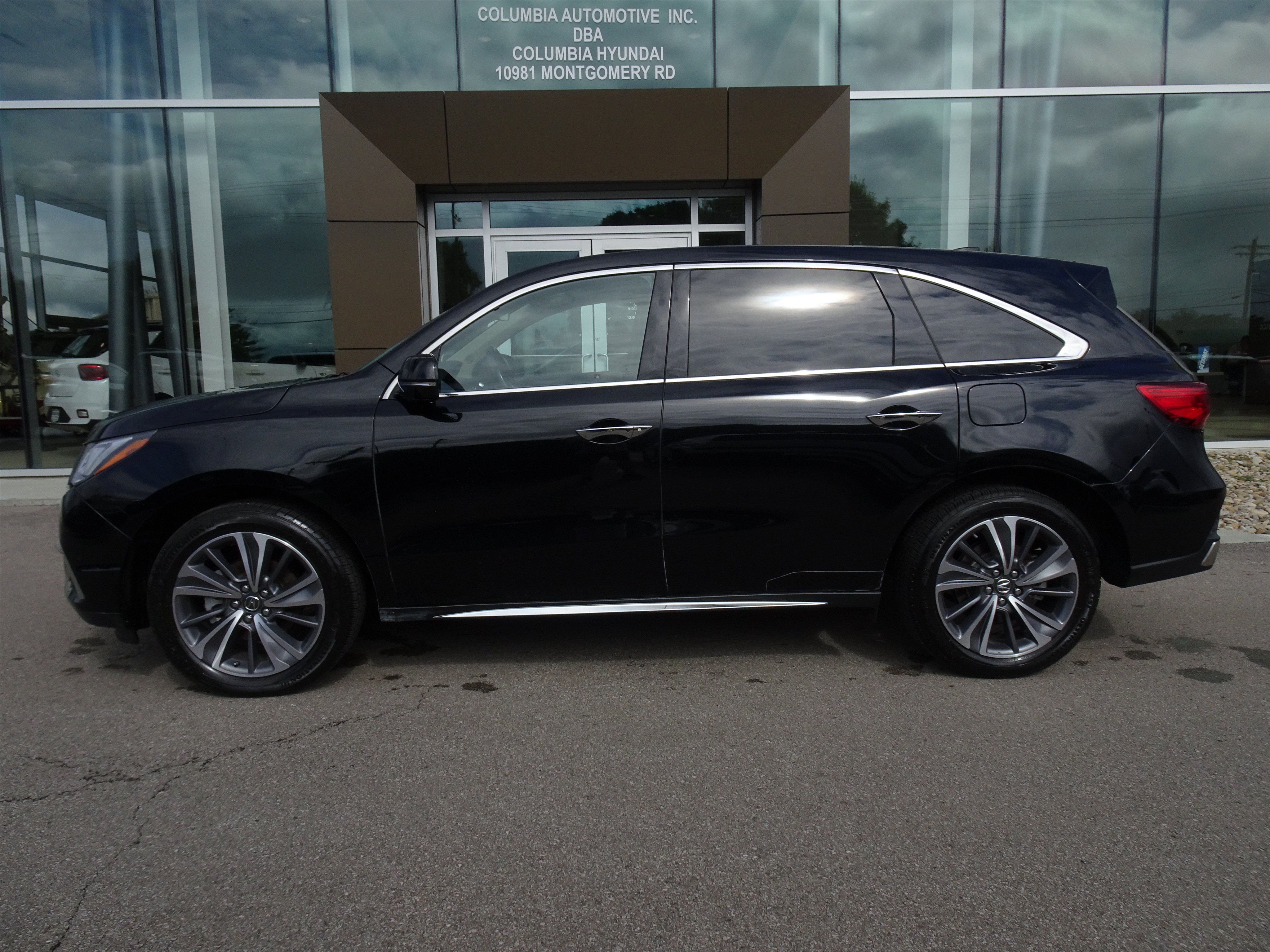 Used 2019 Acura MDX w/ Technology Package AWD/4WD image 2