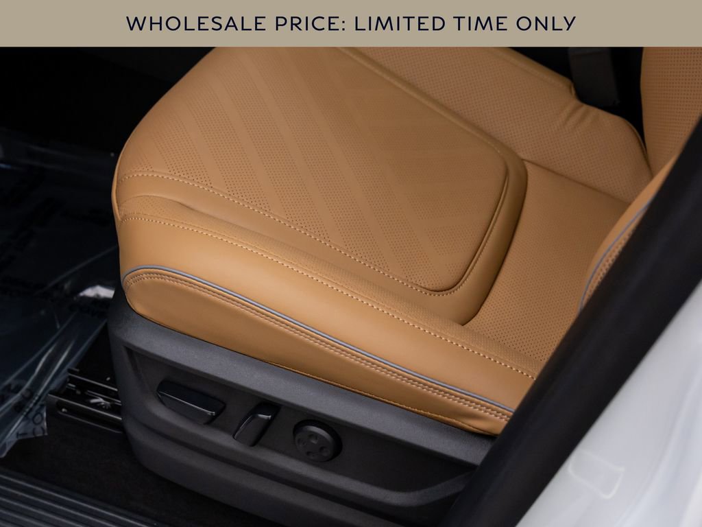 Used 2026 INFINITI QX80 Luxe w/ Cargo Package image 14