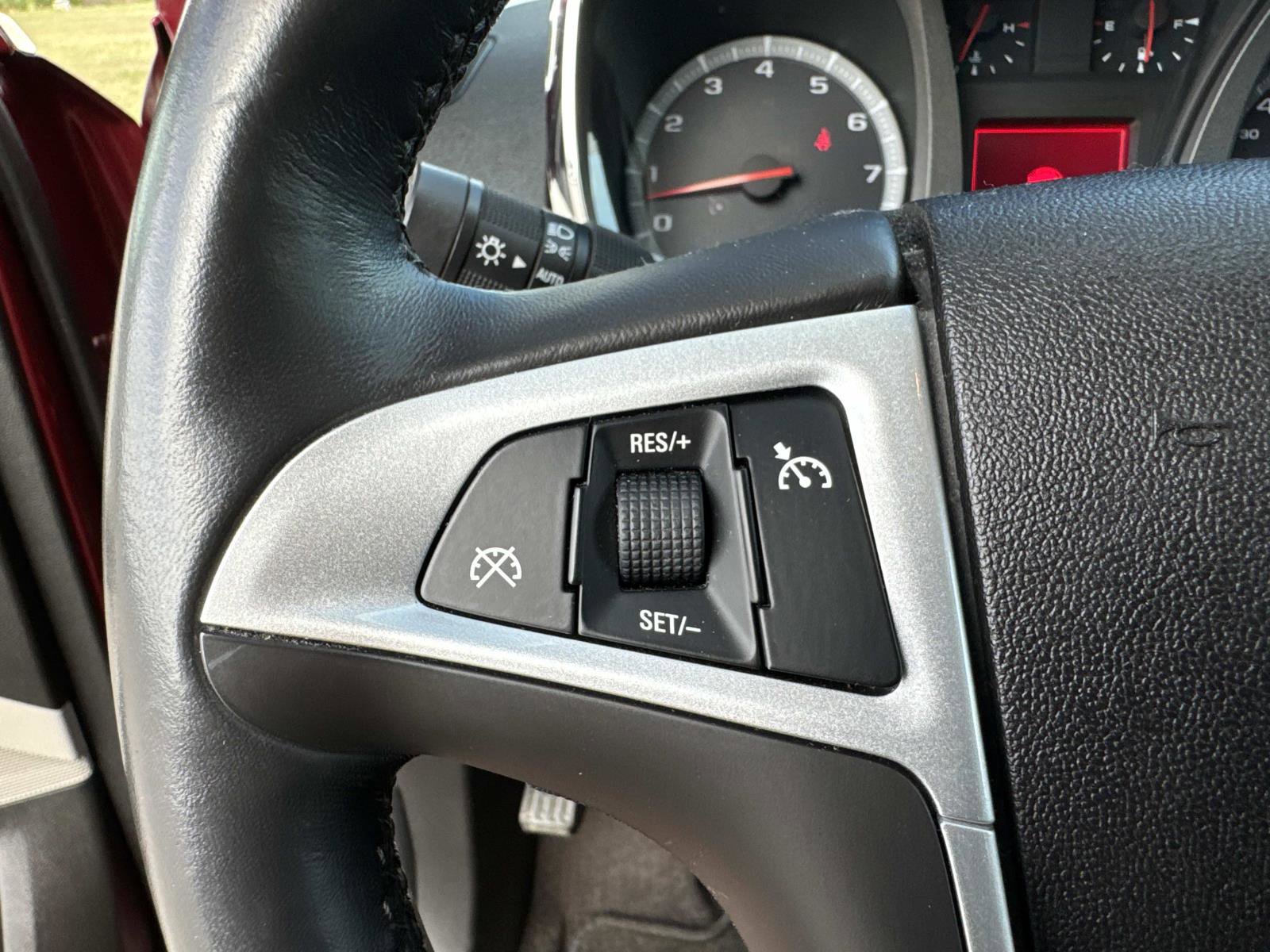 Used 2010 GMC Terrain SLE AWD/4WD image 35
