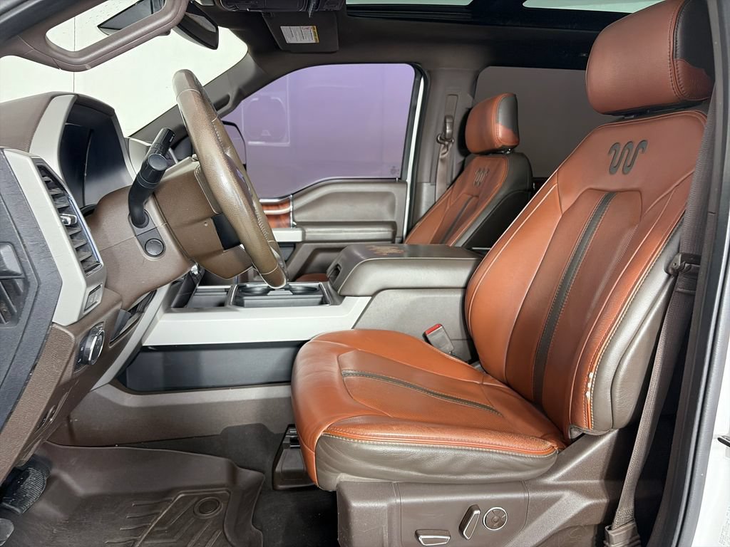 Used 2019 Ford F350 King Ranch w/ King Ranch Ultimate Package AWD/4WD image 11