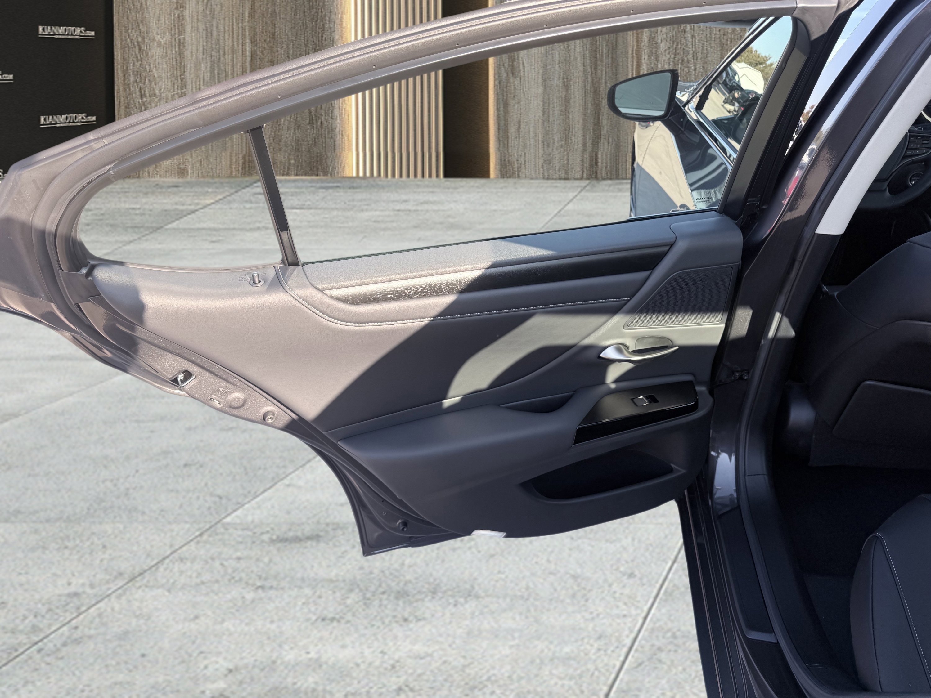 Used 2025 Lexus ES 300h ES 300h F SPORT Design w/ Premium Package image 56