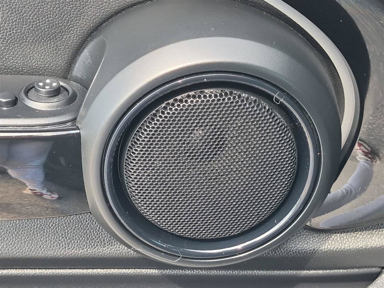 Used 2018 MINI Cooper S FWD image 14