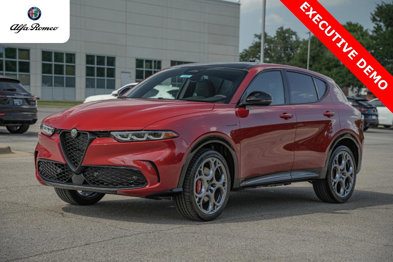 New 2025 Alfa Romeo Tonale w/ Premium Package image 7