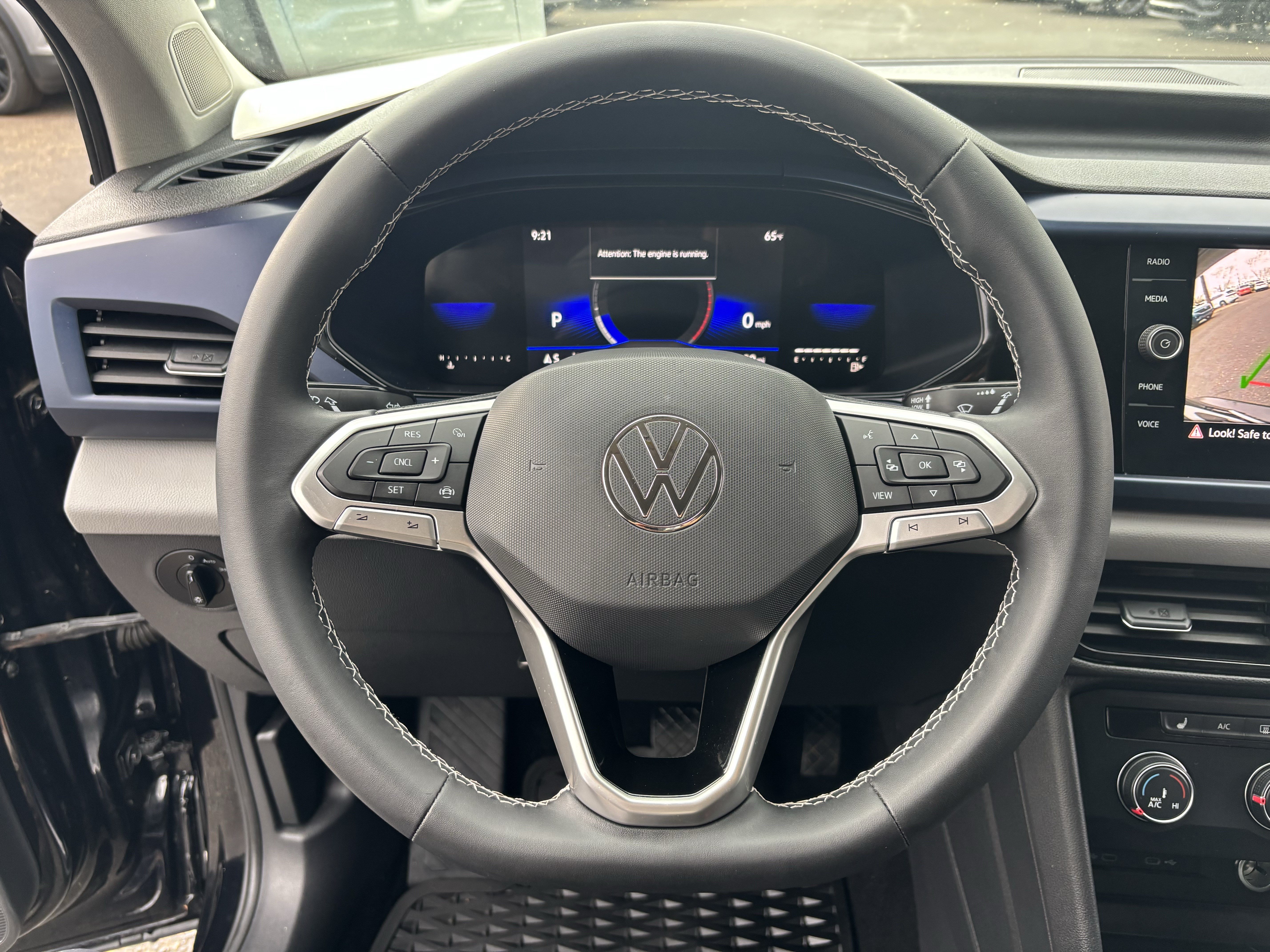 New 2026 Volkswagen Taos SE FWD image 25