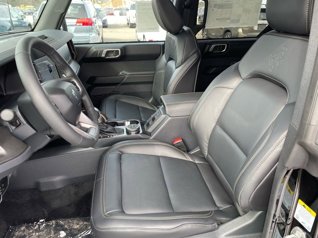 New 2025 Ford Bronco Badlands image 8