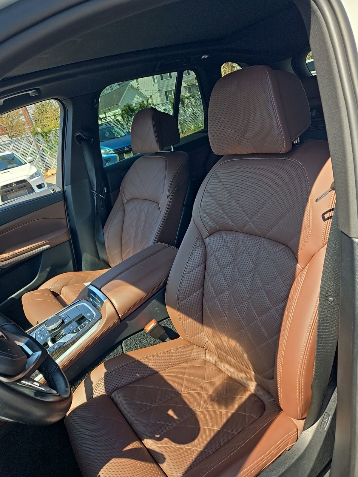 Used 2025 BMW X5 xDrive40i w/ Climate Comfort Package image 5