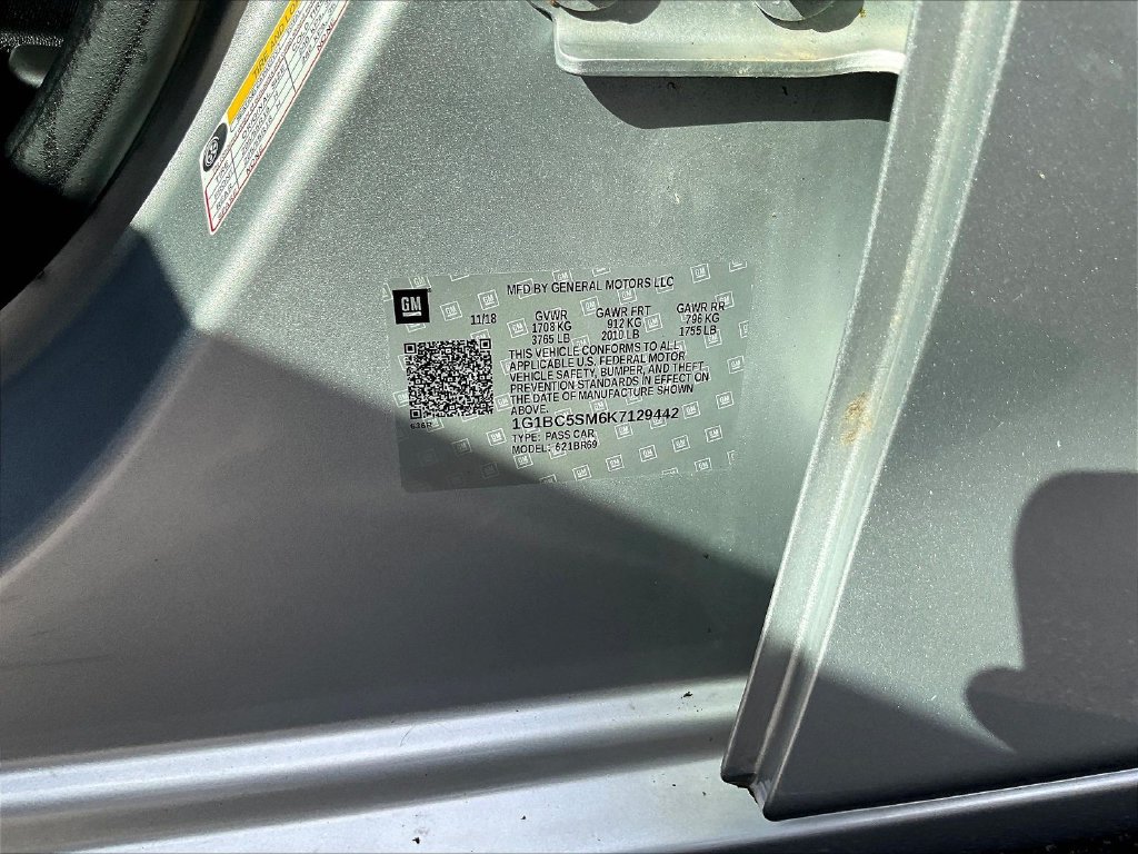Used 2019 Chevrolet Cruze LS w/ LS Convenience Package FWD image 19