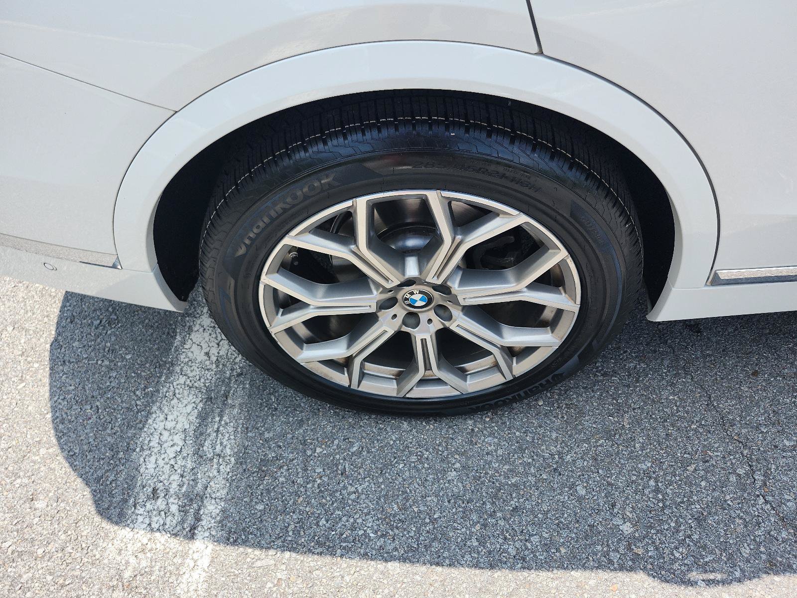 Used 2023 BMW X7 xDrive40i AWD/4WD image 6