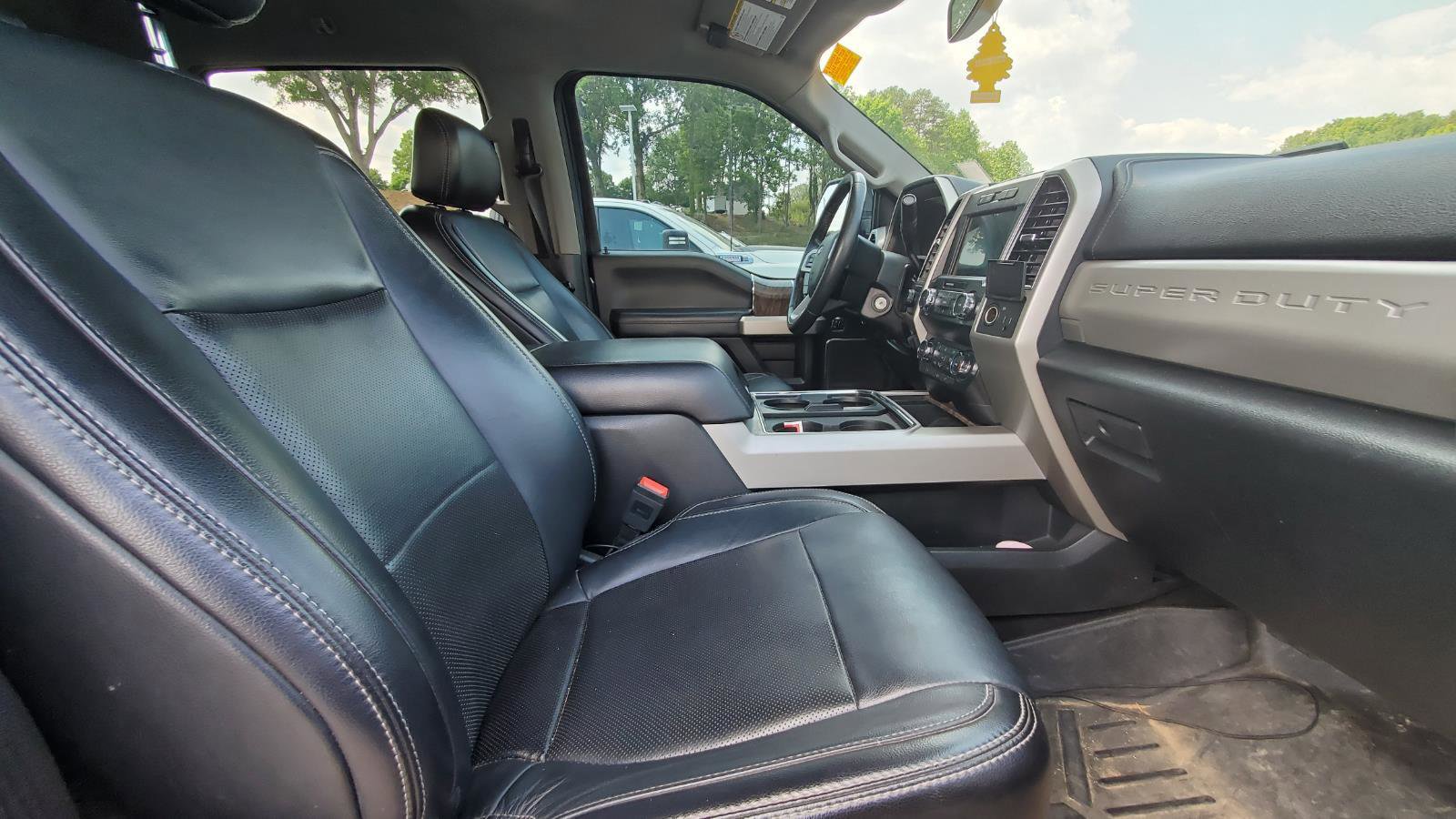 Used 2019 Ford F250 Lariat AWD/4WD image 4