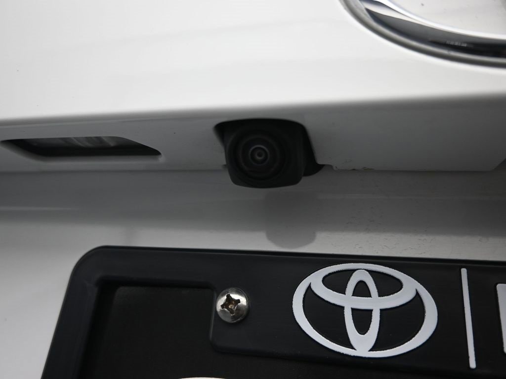 Used 2025 Toyota RAV4 LE image 44