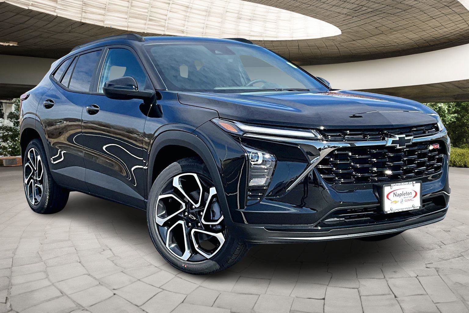 New 2026 Chevrolet Trax RS w/ Driver Confidence Package image 2