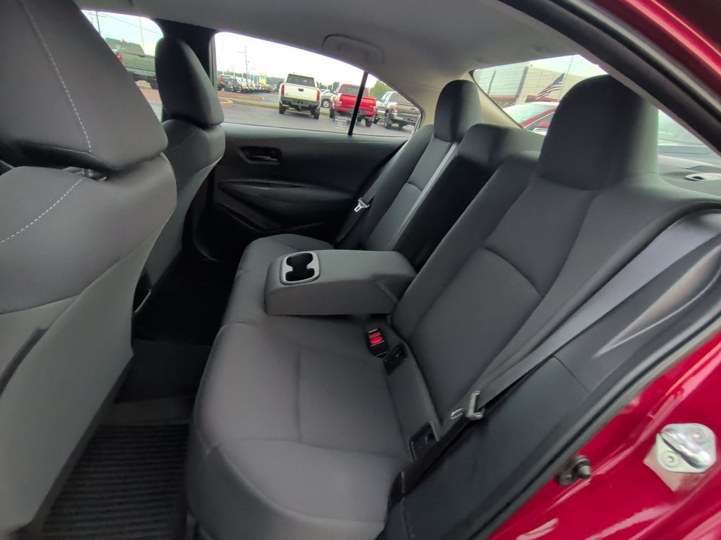 Used 2022 Toyota Corolla LE FWD image 22