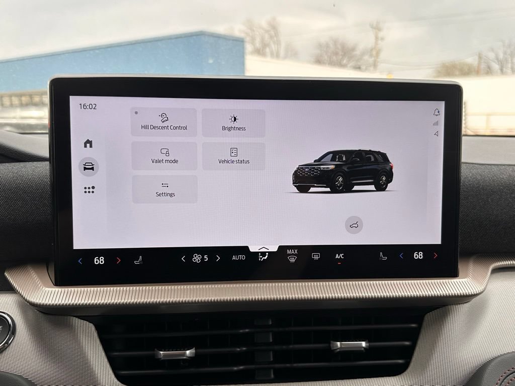 New 2026 Ford Explorer Active AWD/4WD image 38