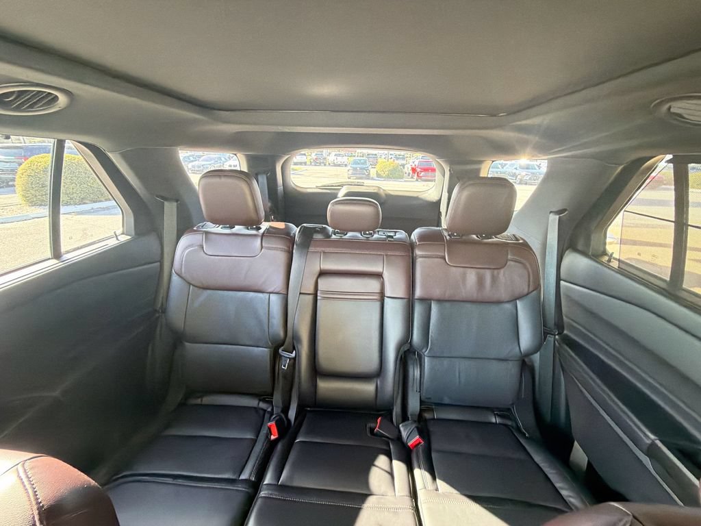 Used 2020 Ford Explorer Platinum AWD/4WD image 14