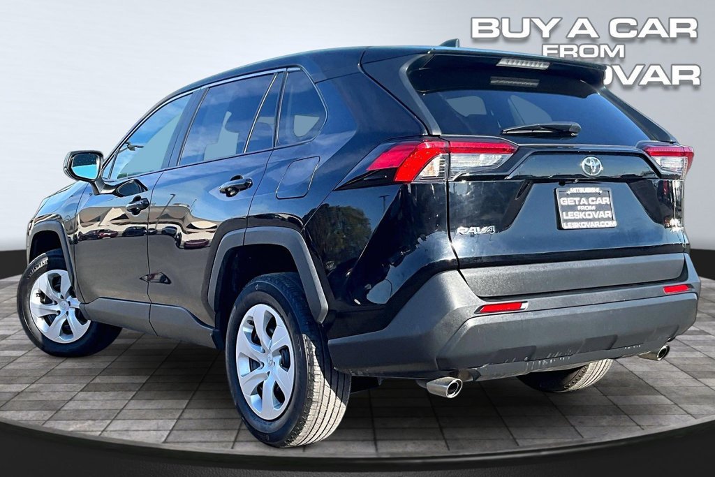 Used 2025 Toyota RAV4 LE AWD/4WD image 2