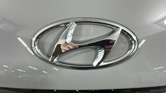 Certified 2023 Hyundai Kona SEL AWD/4WD image 8