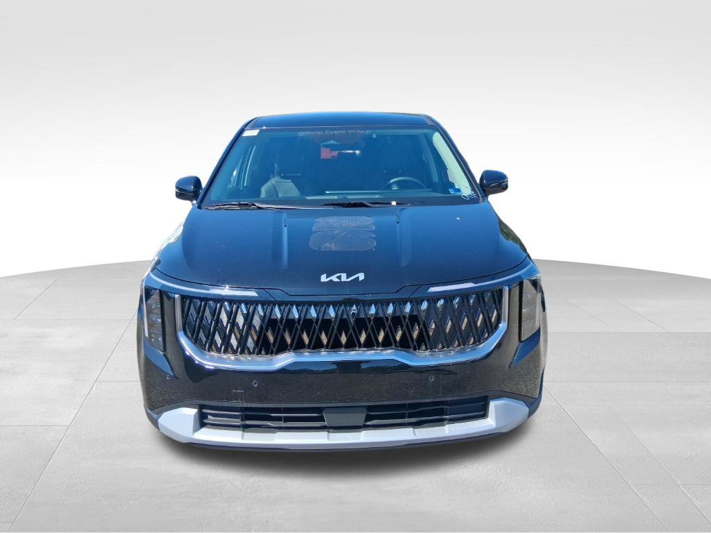 Certified 2026 Kia Carnival FWD image 2