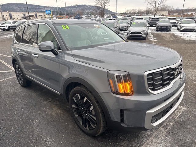 Used 2024 Kia Telluride SX Prestige w/ Towing Package image 6