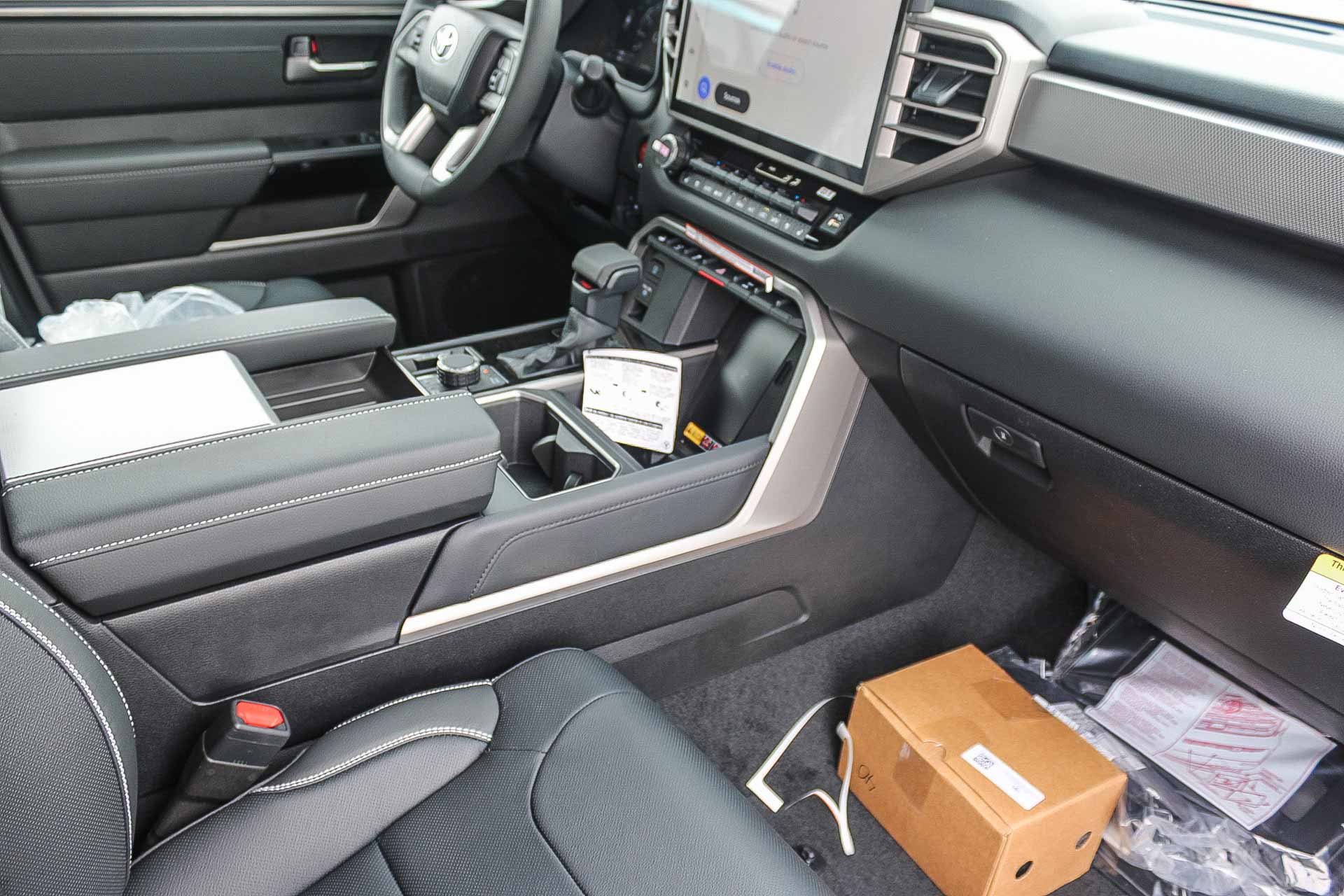 New 2026 Toyota Sequoia Limited w/ TRD Off-Road Package AWD/4WD image 18